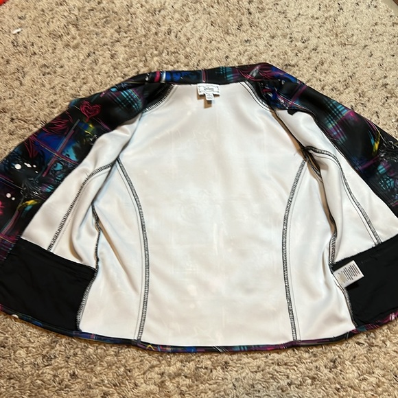 D Signed Disney Girls Moto Jacket Sz M 10/12 Descendants 2 Graffiti Zip Black - Picture 6 of 14